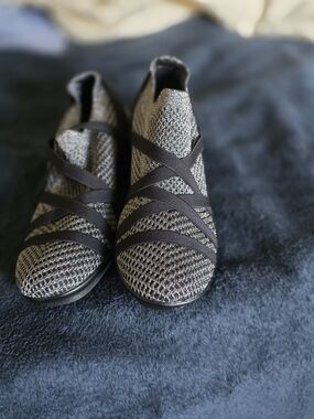 bernie mev. Gray Knit Wedge Sneakers
